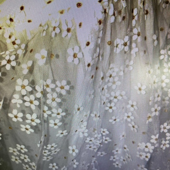 LULU'S Mini Dress, White, delicate Tulle Daisy overlay, twist back, Size Medium - Picture 6 of 16